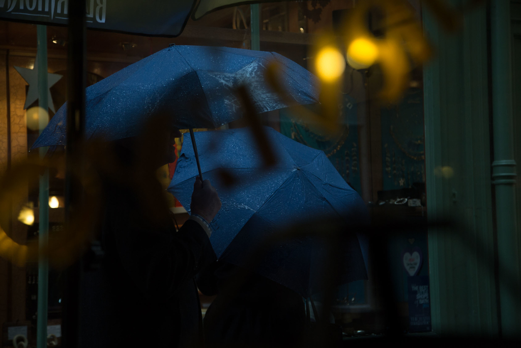umbrellas-2.jpg - Saul  Leiter