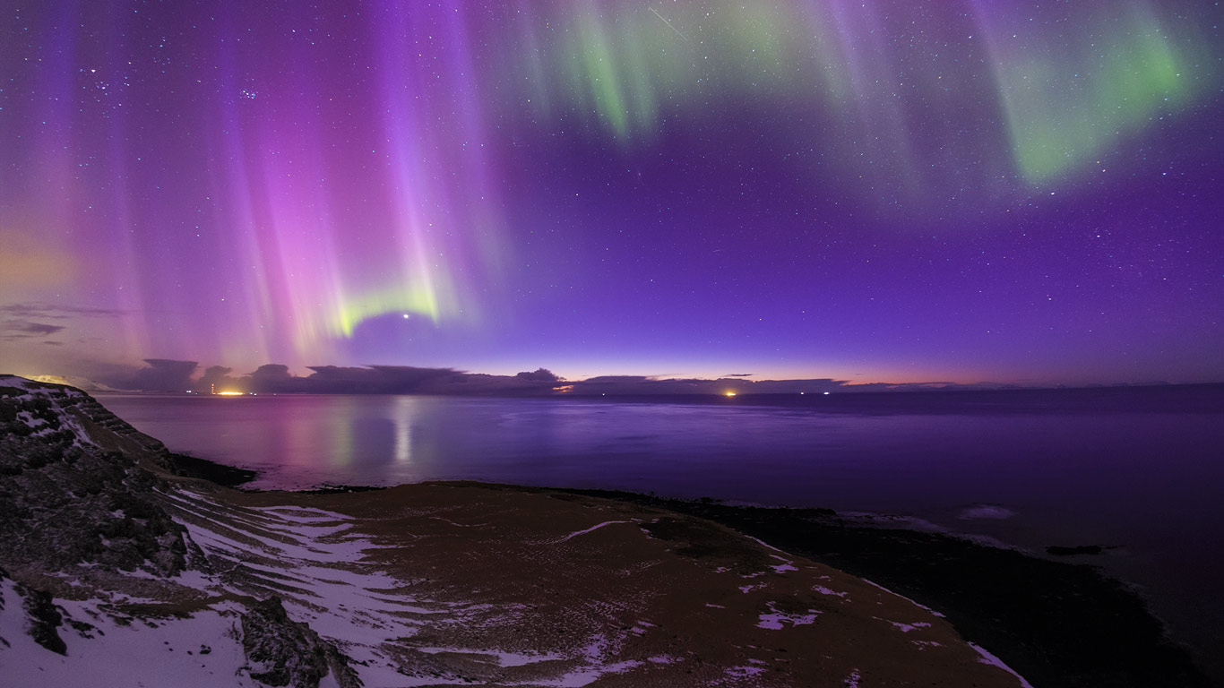 Aurora-borealis-over-the-coast-of-Iceland-20160225.jpg - Aurora  Borealis