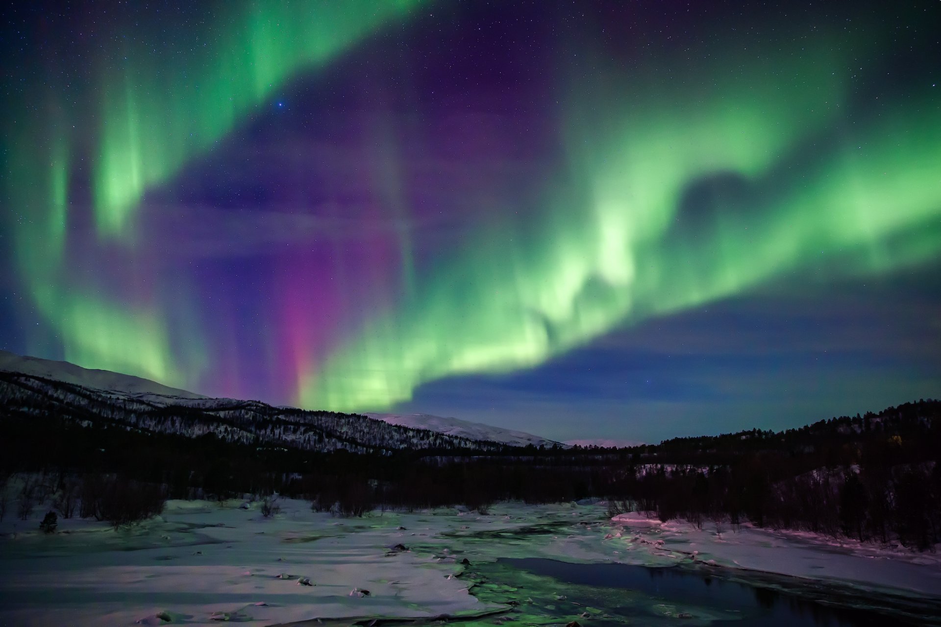 aurora-borealis-northern-lights-sky-star-mountain-night-snow.jpg - Aurora  Borealis