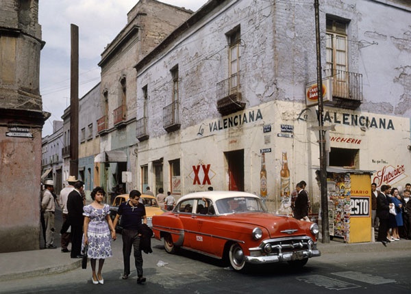 Fred-Herzog_Mexico-City_1963.jpg - Fred  Herzog